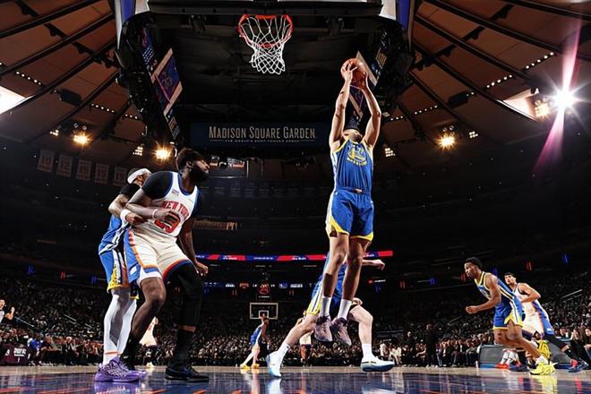 纽约尼克斯逆转金州勇士取三连胜 尤尔特塞文首