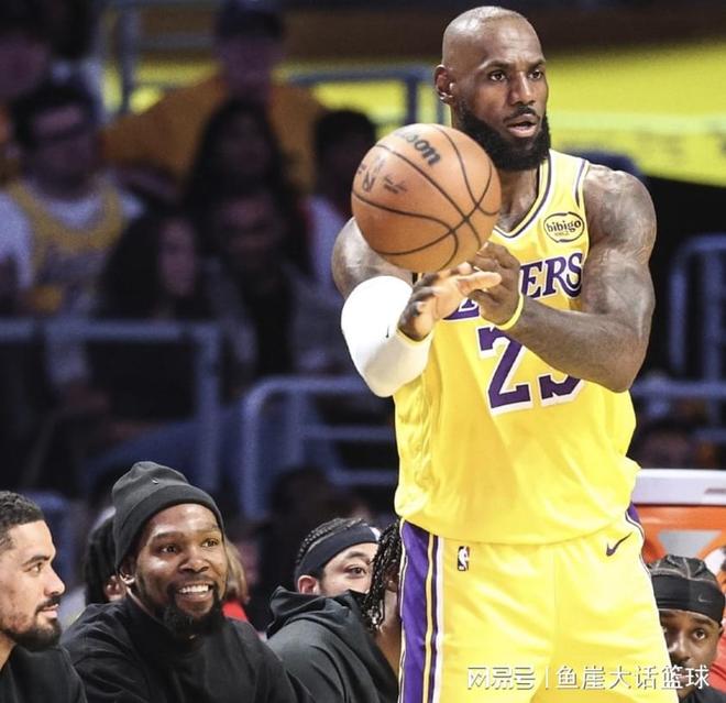 湖人全员爆发力克火箭 东契奇缺席成关键转折点